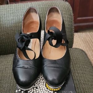 Capezio Vintage Black  Leather Women's Tap Shoes With Ribbon Ties Size 7 M